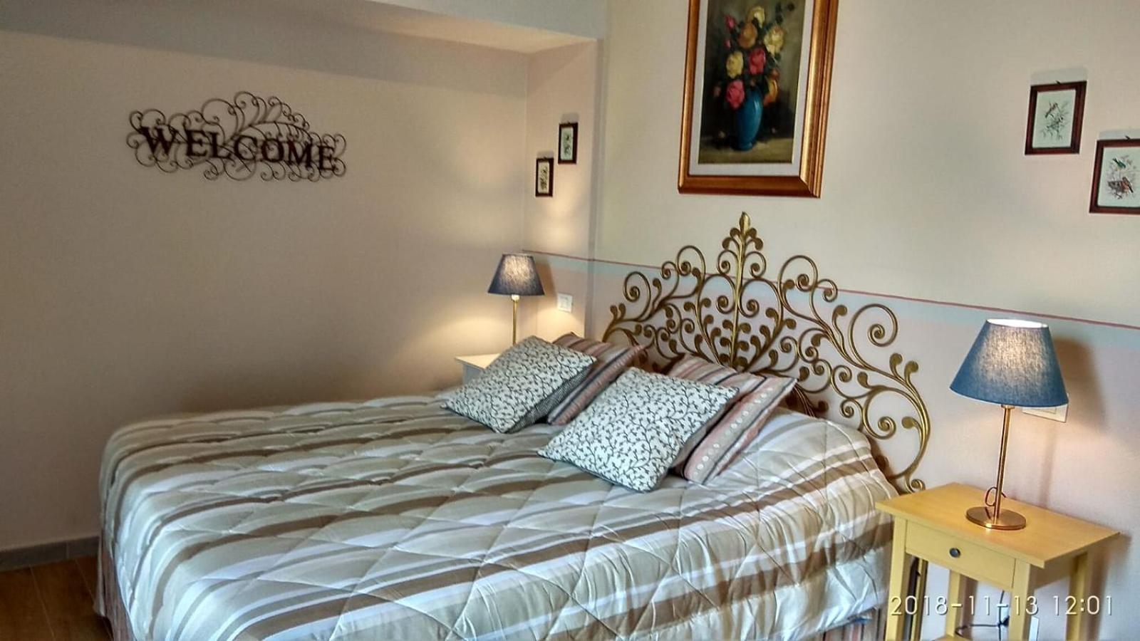Le Rondini Di San Donato Bed and Breakfast Lucca Rum bild